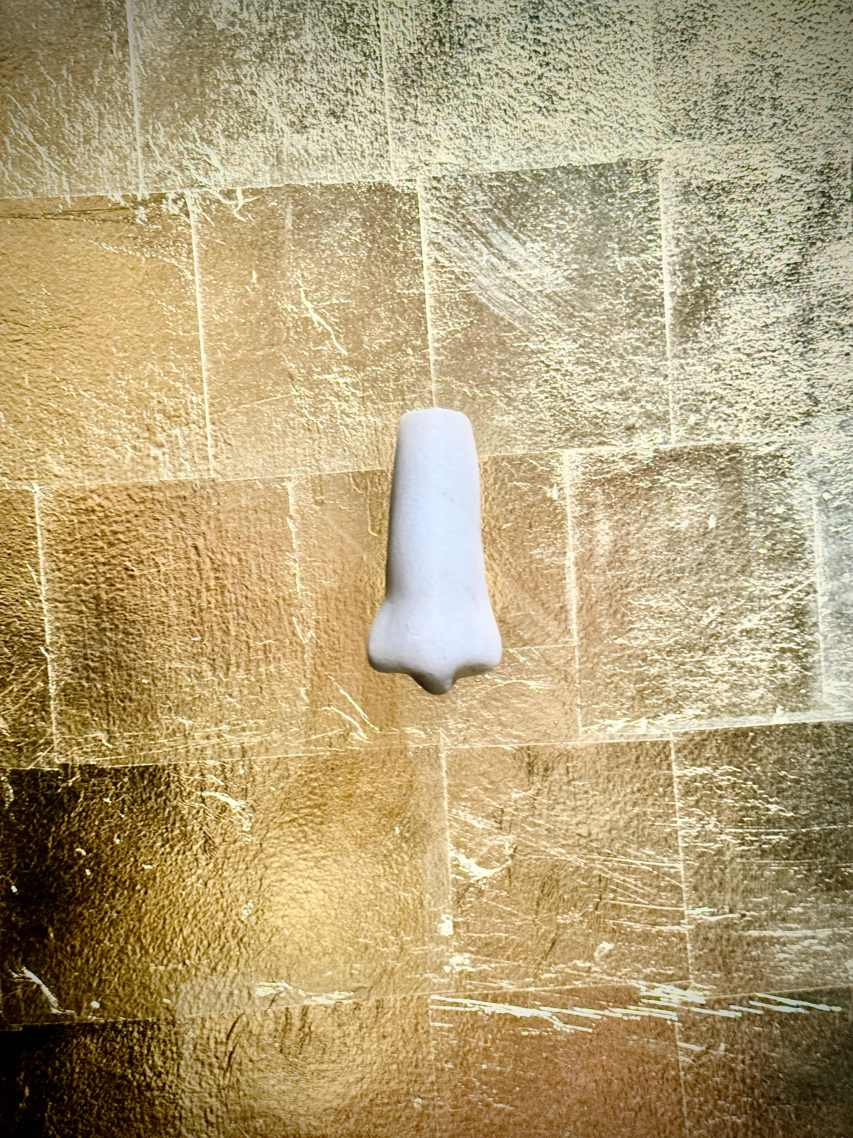 About 2 Inches Long — Installation View — Institut Du Monde Arabe Paris