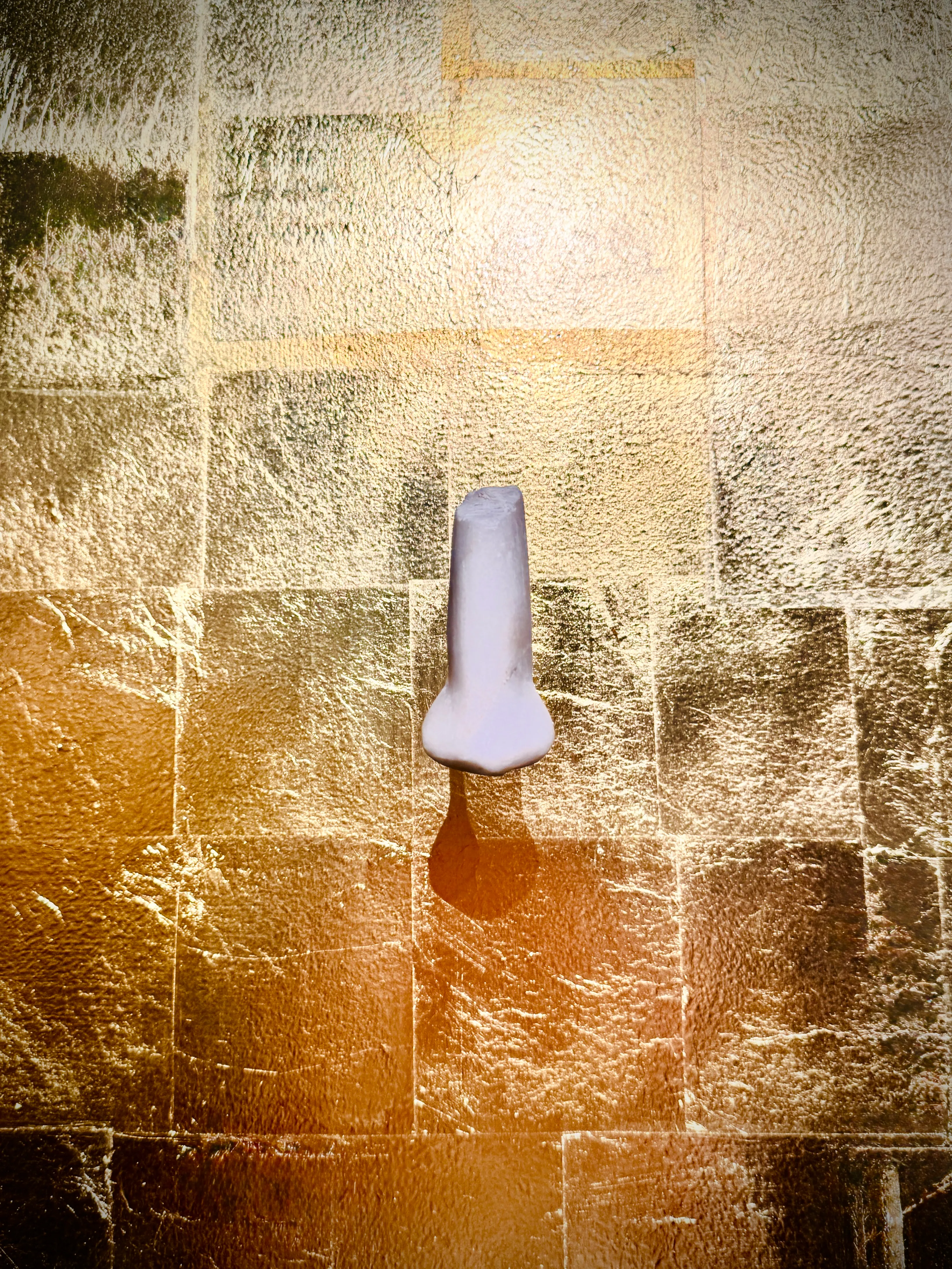 About 2 Inches Long — Installation View — Institut Du Monde Arabe Paris