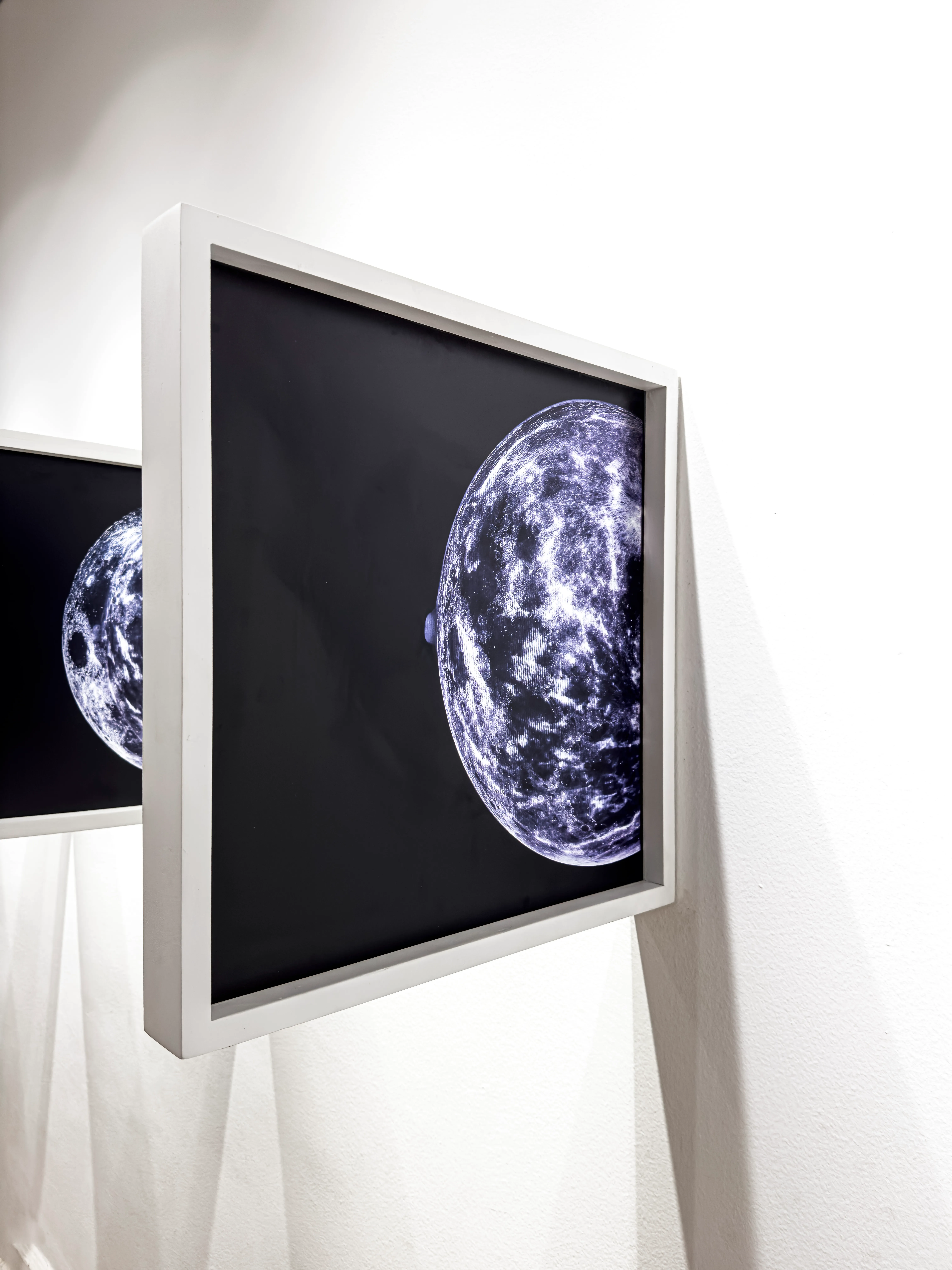 Femmes Des Annees Eclipse — Ainstallation View — Art D Egypte Cairo