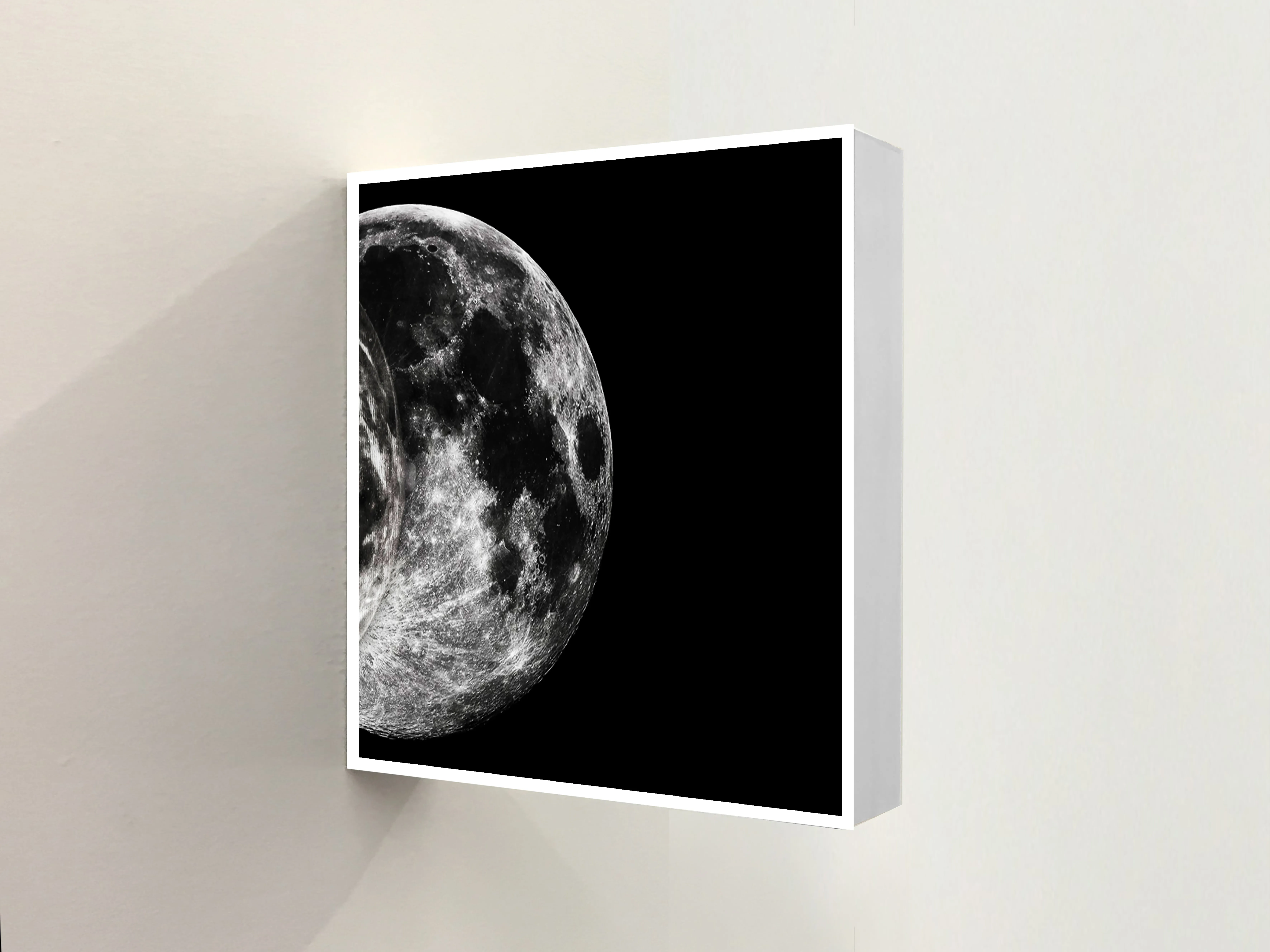 Femmes Des Annees Eclipse — Artwork 02