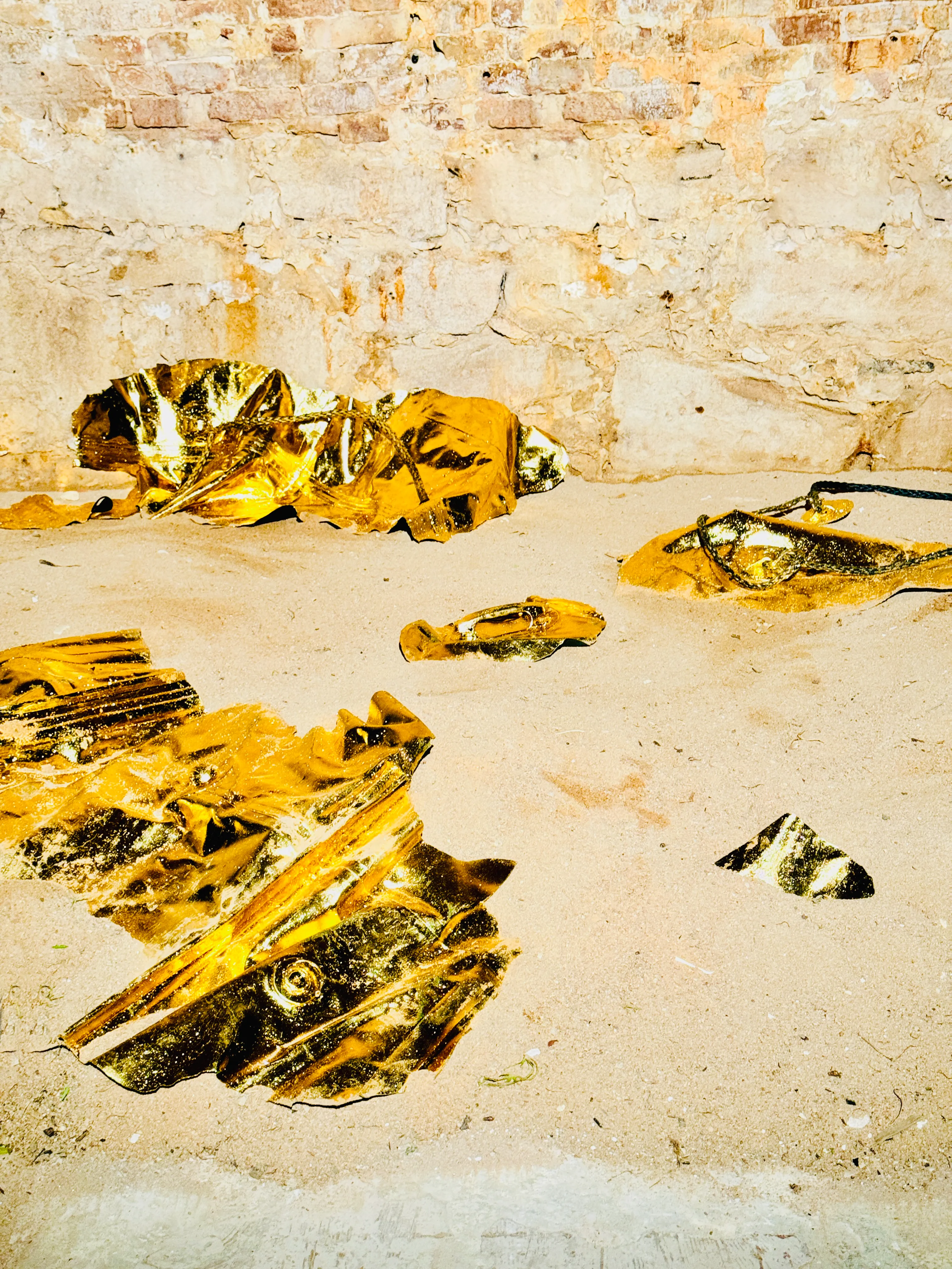 Tout Ce Qui Brille — Installation View — Biennale De Renave Bonifacio France