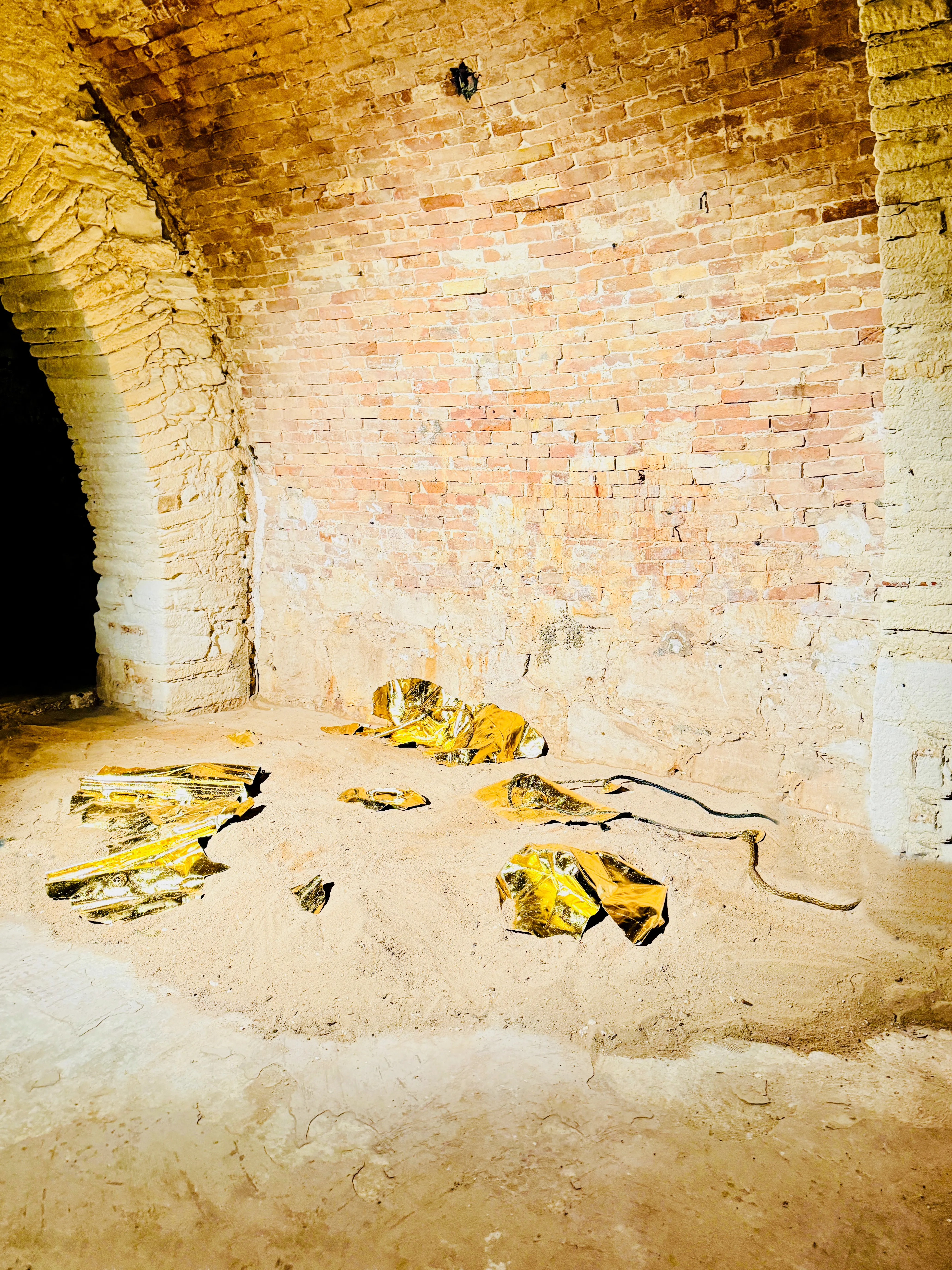 Tout Ce Qui Brille — Installation View — Biennale De Renave Bonifacio France