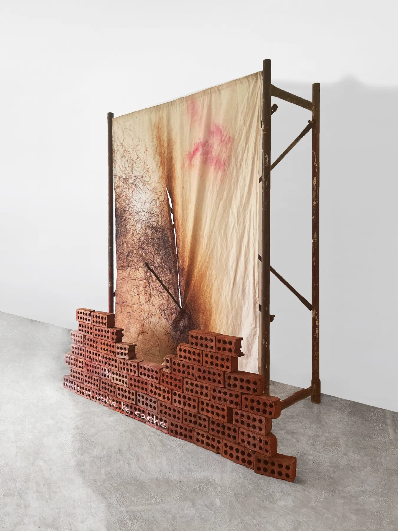 La nature à l'homme, Inhabit Your Body, Esmeralda Kosmatopoulos, vue 2
