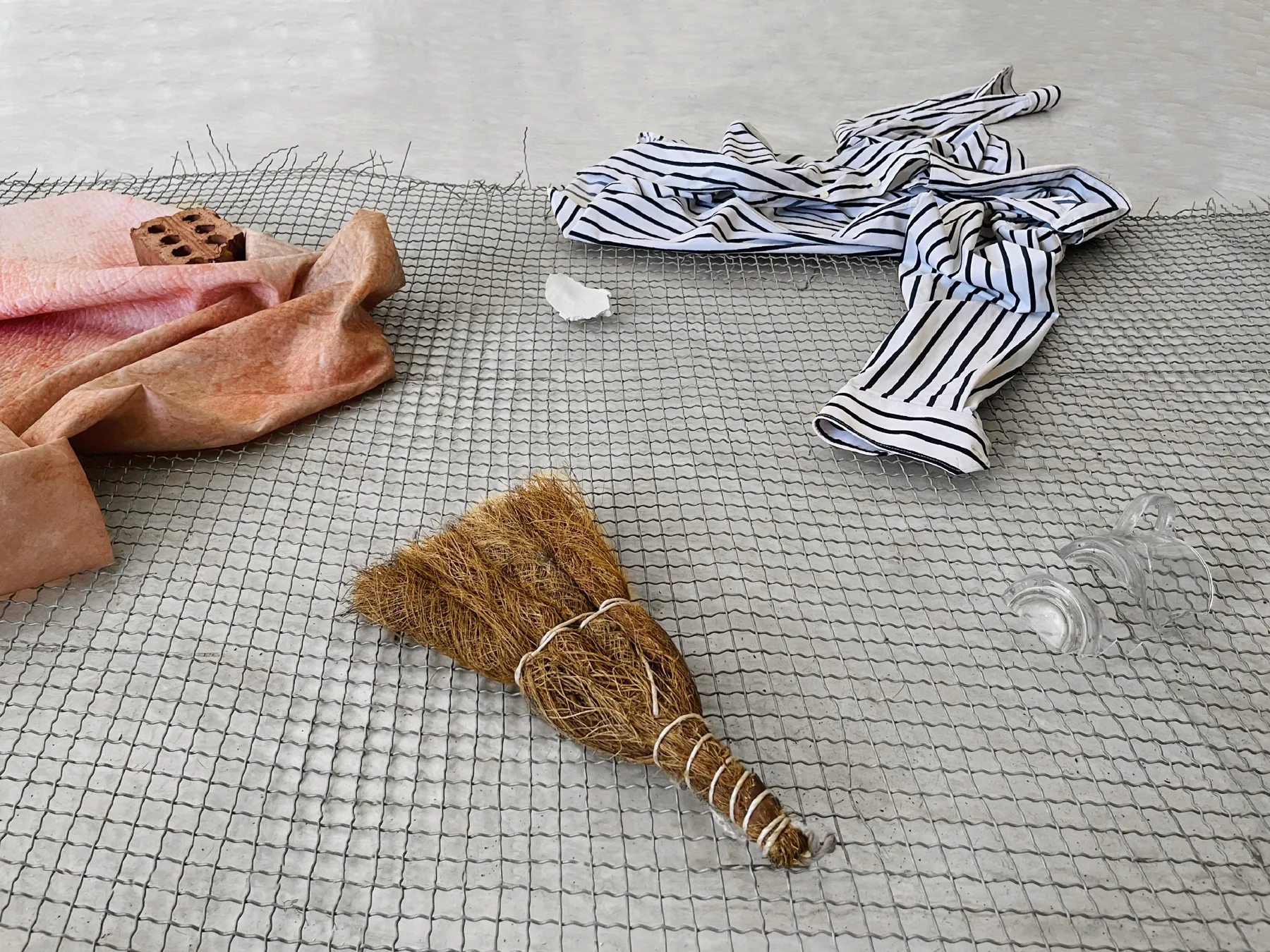 Toi la seule et j'entends les herbes de ton rire, Inhabit Your Body, Esmeralda Kosmatopoulos, vue 3