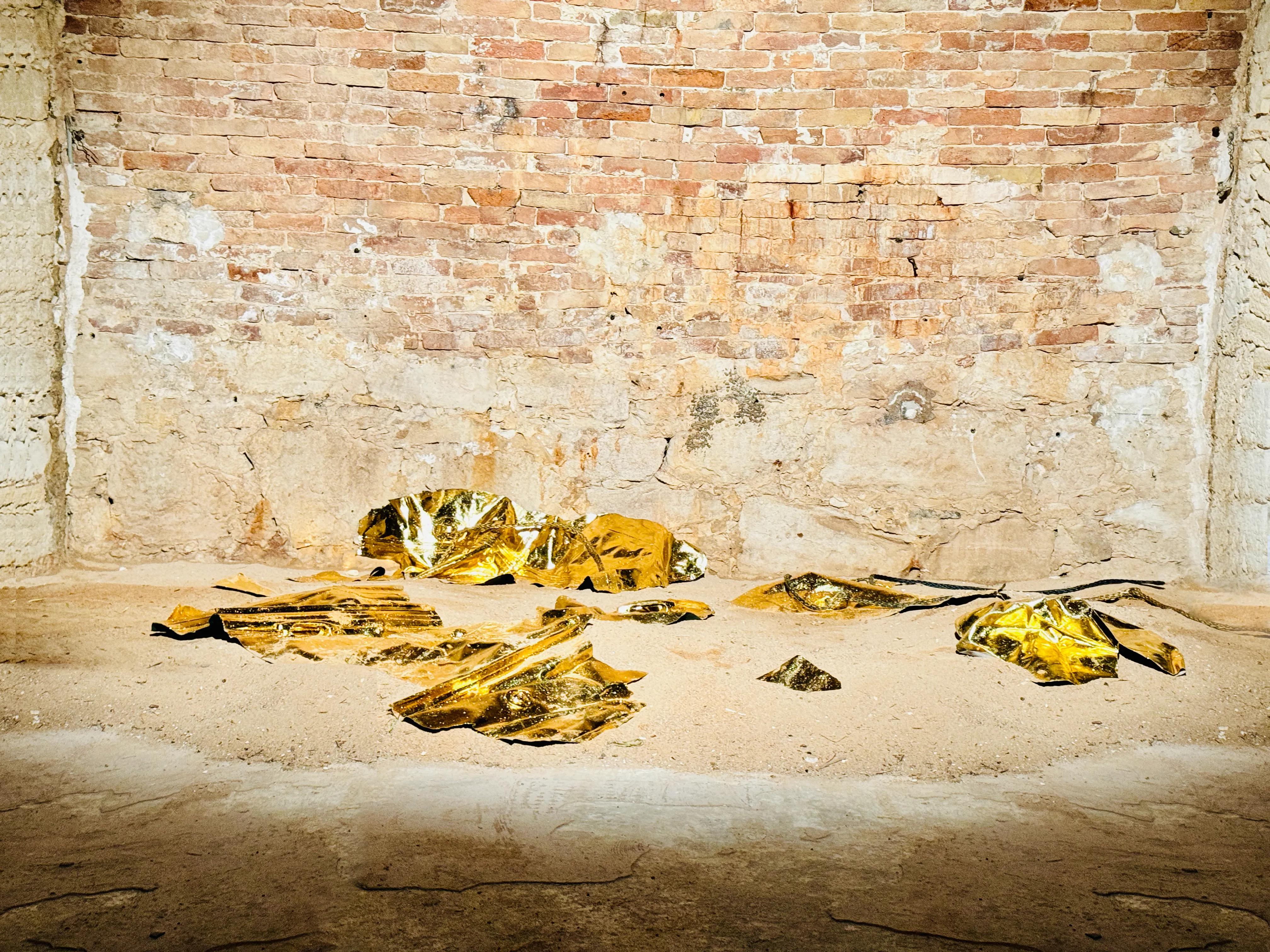 Tout Ce Qui Brille — Installation View — Biennale De Renave Bonifacio France