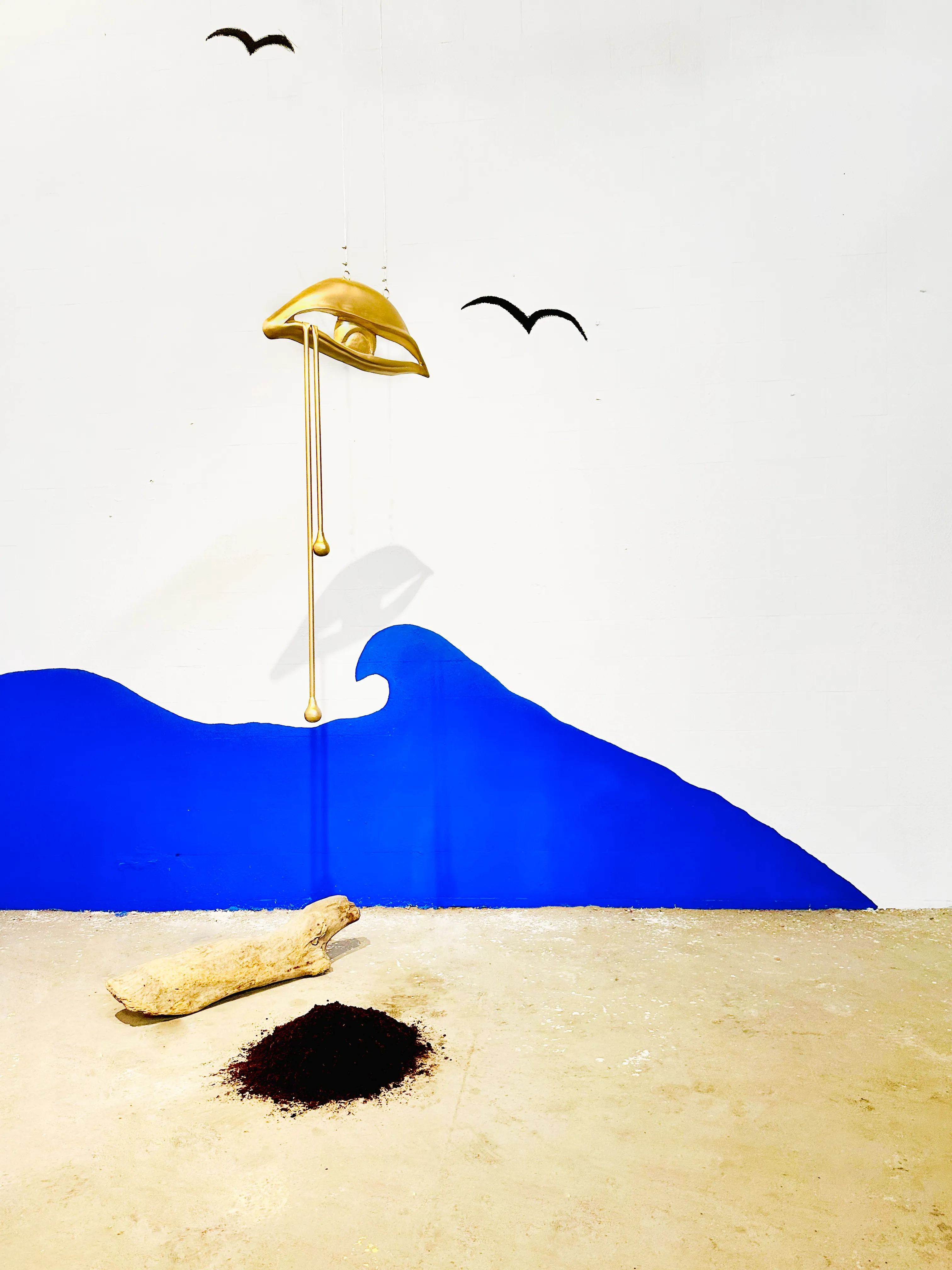 ik-HO-rus — Act I